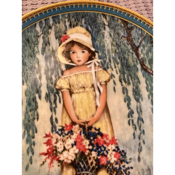 Easter First Edition Jessie Wilcox Smith Childhood Memories Collectors Plate - Picture 2 of 11